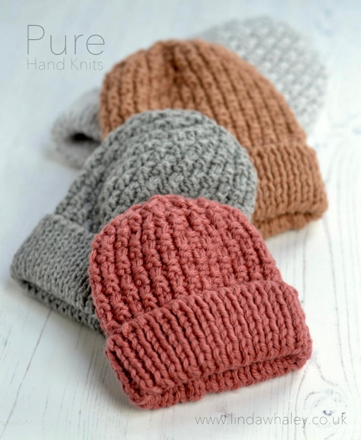 SAROS CHUNKY SIMPLE TEXTURED HAT